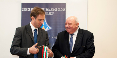 Тотал подкрепи проект за обновяване на Минно-геоложкия университет на стойност 75 000 евро