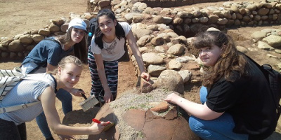 Ученици от 125 СУ „Боян Пенев“ тръгнаха по стъпките на големите български археолози.