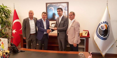 Ресми Мурад поздрави новия кмет на побратимената община Картал