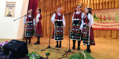 Самодейци от Минерални бани с награди в Добрич