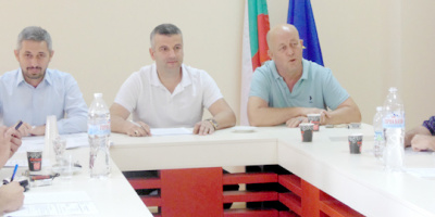 Общинския съвет в Минерални бани заседава извънредно