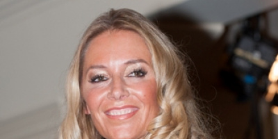  Мисис Холандия 2011 пристига в страната специално за Arena Professional  Кралицата на красотата Тамара Багое ще журира в националния конкурс по ноктопластика тази година, който ще се проведе в рамките на форума 