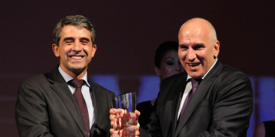 Президентът Росен Плевнелиев връчи приза Мениджър на годината 2012 на Левон Хампарцумян