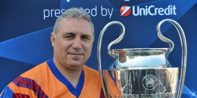 Христо Стоичков посрещна Купата на UEFA Champions League в Пловдив