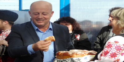 Оранжериен комплекс за цветя откриха в Минерални бани