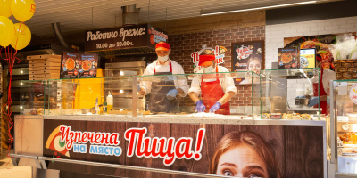 Емблематичният магазин BILLA на бул. „България“ отново отвори врати