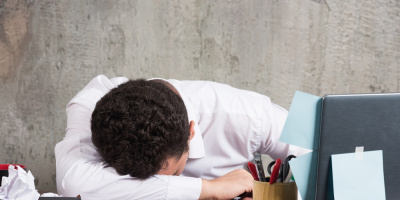 4 съвета за удължаване на трудоспособността на работното място с повече и по-качествен сън