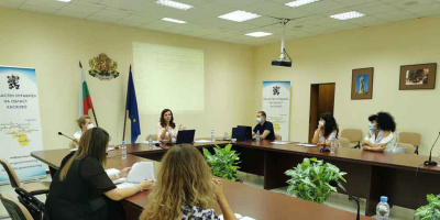Община Минерални бани участва в работна среща за социални услуги