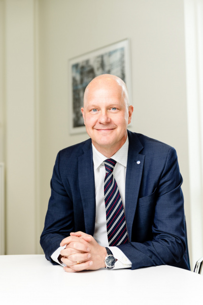 VELUX Group назначава Ларс Петерсон като нов главен изпълнителен директор на мястото на Дейвид Бригс, който се оттегля