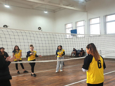 В община Тунджа проведоха ученическите игри по волейбол