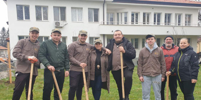 В Банско засаждаха фиданки за Седмицата на гората