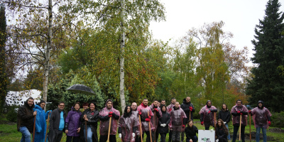 Доброволци от Кока-Кола ХБК отбелязаха 60-годишнината на Кока-Кола в България със засаждане на дървета в Морската градина в Бургас