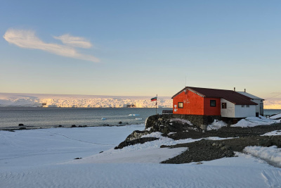 Учените в Антарктика пият вода от времето на Шекспир