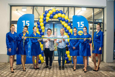 Lidl отново посреща клиенти в обновения си магазин в Севлиево