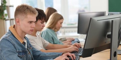 Над 22 000 ученици преминаха онлайн обучения за безопасно поведение в интернет