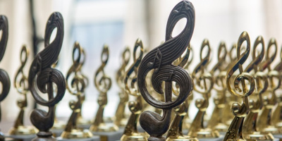 Художествено-музикално състезание на английски език дава поле за изява на млади таланти