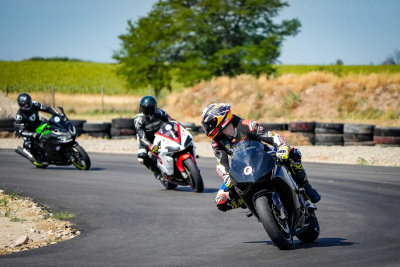 67% от мотористите имат нужда от допълнително обучение за безопасно завиване