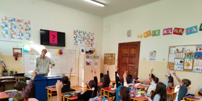 Интерактивни уроци по пътна безопасност достигнаха до близо 12 000 деца