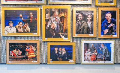 Фотографии на известни български актьори посрещат клиентите на най-новия магазин на Kaufland в столицата