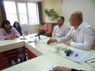 Мюмюн Искендер отрече да е канен за листата на Румен Радев