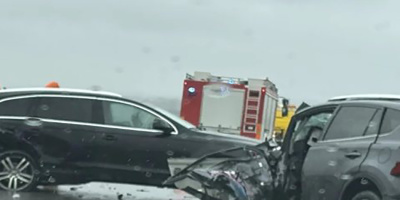 Трима души са ранени при тежка катастрофа край Чирпан