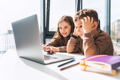 Учене от ново измерение: панорамна гледка от Черни връх, интерактивни симулации и множество иновативни ресурси