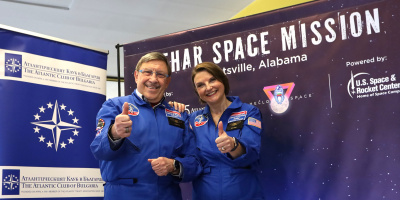 Максим и Венета Бехар се завърнаха от космическата си подготовка в САЩ с отличие