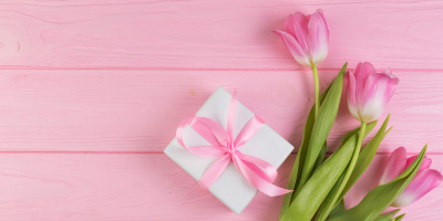 Kaufland посреща 8 март с изобилие от цветя и сладки изкушения 