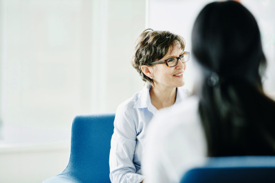 Гъвкавите и хибридни начини на работа предоставят на жените по-големи възможности за развитие, а компаниите печелят от по-ефективни и разнообразни екипи, повишавайки продуктивността и задържането на служителите