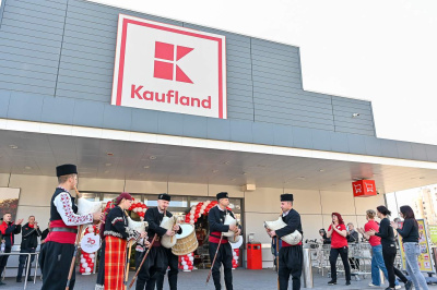 Kaufland преобрази обектите си в Пловдив за 20-ия си рожден ден