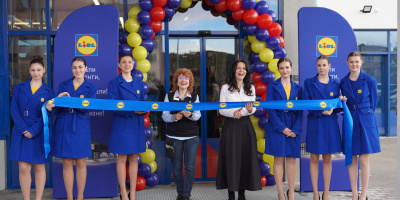 Lidl отново посреща клиенти в обновения си магазин в Панагюрище