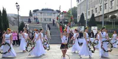 Кметът на Асеновград поздрави танцьори и хореографи