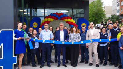 Първият магазин на Lidl в Айтос отвори врати с модерна визия и тематични светове