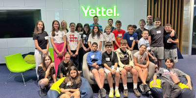 Yettel Teen Academy среща ученици с роботика, AI и реални бизнес казуси