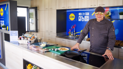 Шеф Манчев гостува в Търговище с мобилната кухня „Lidl на път“