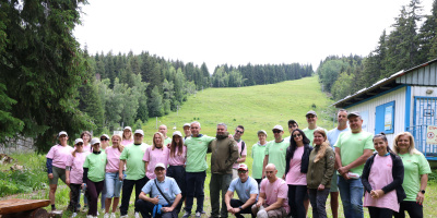 Една от най-посещаваните зони през зимата на Витоша беше обновена с доброволчески труд За трета поредна година служители на Henkel България възстановяват инфраструктура в природния парк