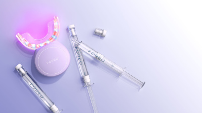 FOREO представя issa™ Teeth Whitening Set – първата в света звукова система за избелване на зъби