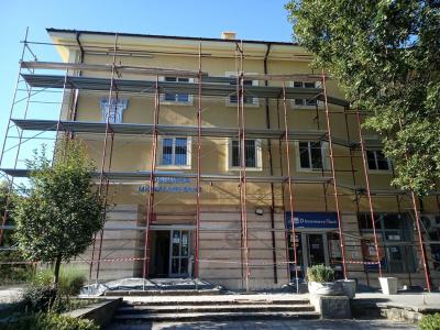 Община Минерални бани ще свети в бяло, зелено и червено