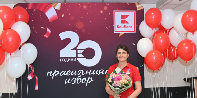 20 години „на първа линия“ в Kaufland: Историята на Деница, която помни опашките пред първия хипермаркет в Русе