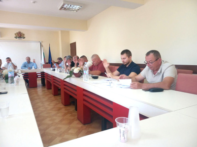 Допълнителни надбавки за социални работници приеха в Минерални бани