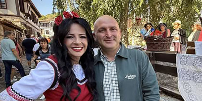Тефик Парафитов с жители на Минерални бани на Делювите празници